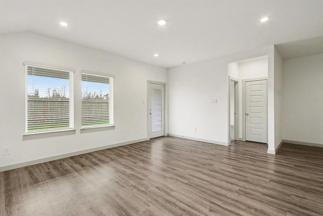 9926 Palm Royal Drive, Baytown, TX 77521