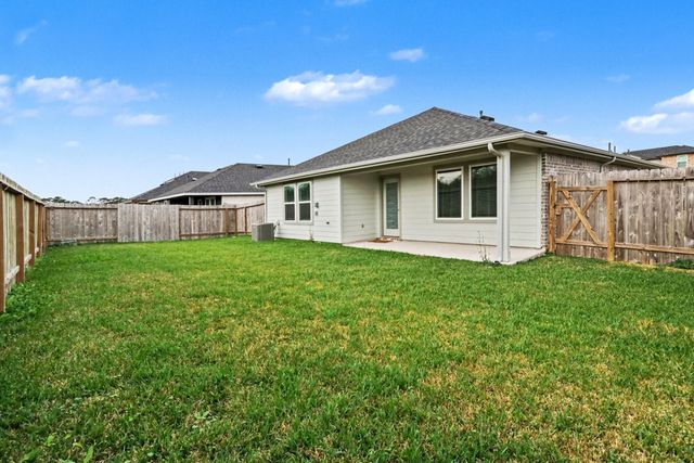 9926 Palm Royal Drive, Baytown, TX 77521