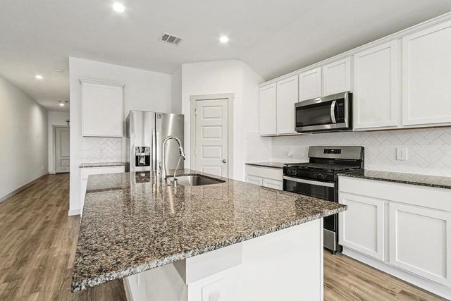 9926 Palm Royal Drive, Baytown, TX 77521