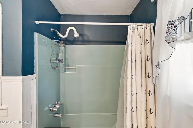 2211 Lark Drive, Allenwood, NJ 08720