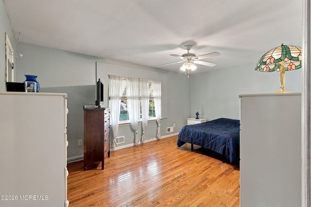 2211 Lark Drive, Allenwood, NJ 08720