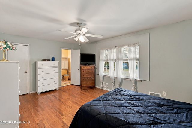 2211 Lark Drive, Allenwood, NJ 08720