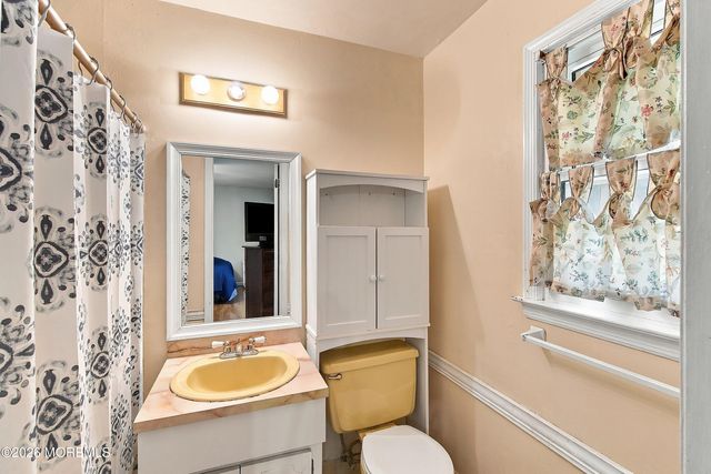 2211 Lark Drive, Allenwood, NJ 08720