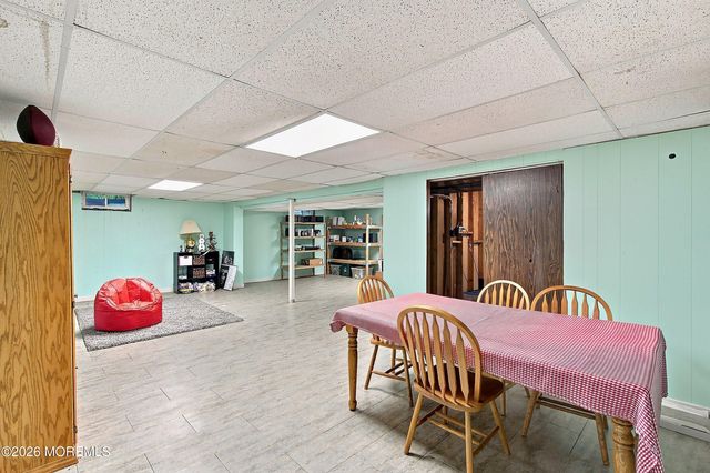 2211 Lark Drive, Allenwood, NJ 08720