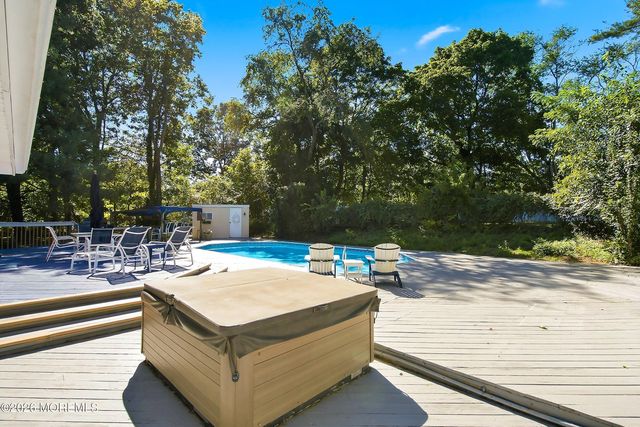 2211 Lark Drive, Allenwood, NJ 08720