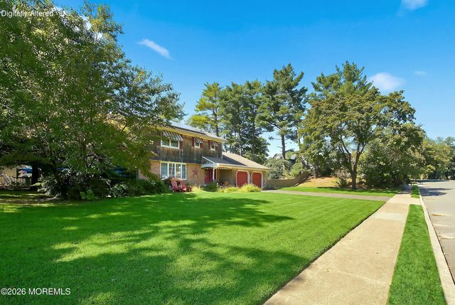 2211 Lark Drive, Allenwood, NJ 08720
