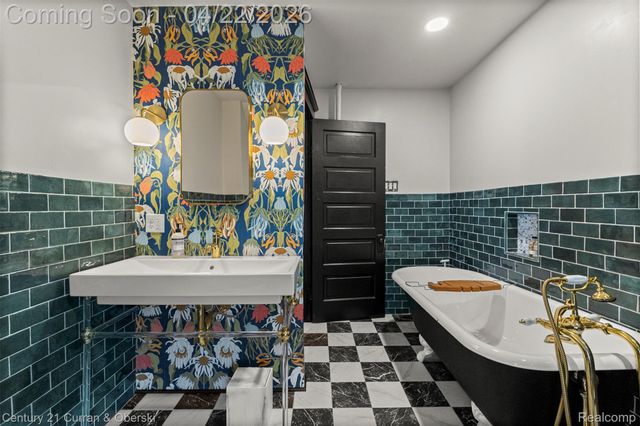 8173 Lafayette Boulevard, Detroit, MI 48209