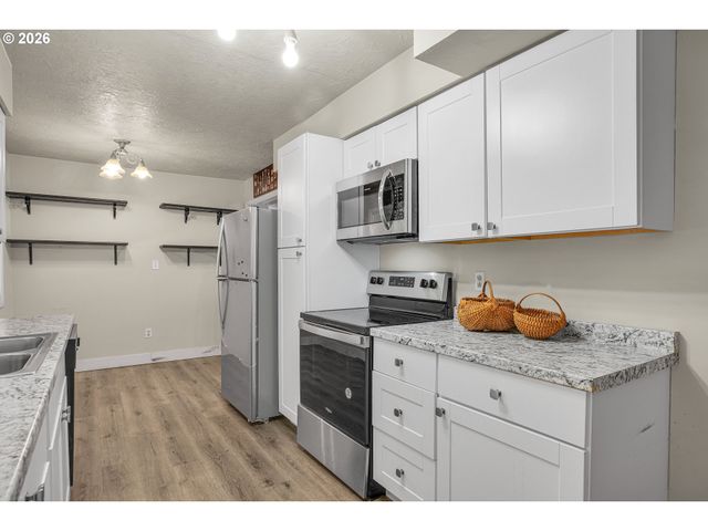 1022 Ne 68TH St, Vancouver, WA 98665