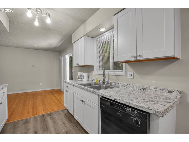 1022 Ne 68TH St, Vancouver, WA 98665