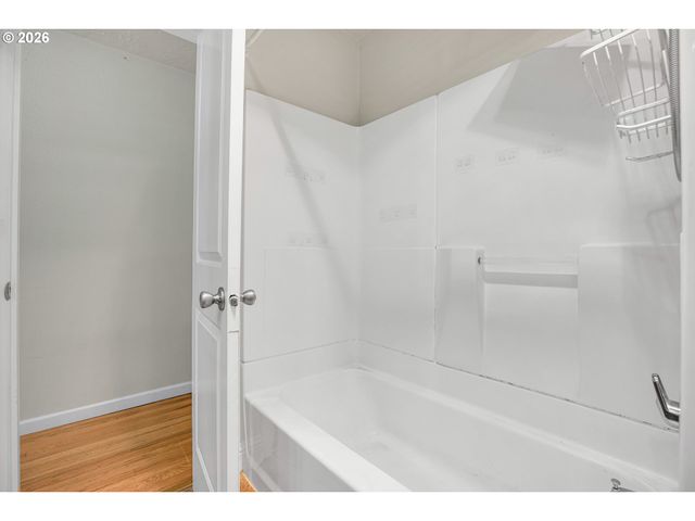 1022 Ne 68TH St, Vancouver, WA 98665