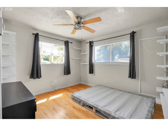 1022 Ne 68TH St, Vancouver, WA 98665