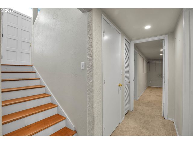 1022 Ne 68TH St, Vancouver, WA 98665