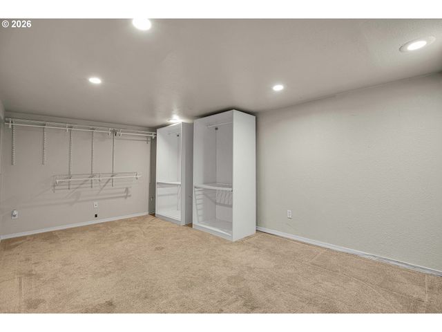 1022 Ne 68TH St, Vancouver, WA 98665