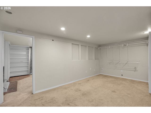 1022 Ne 68TH St, Vancouver, WA 98665