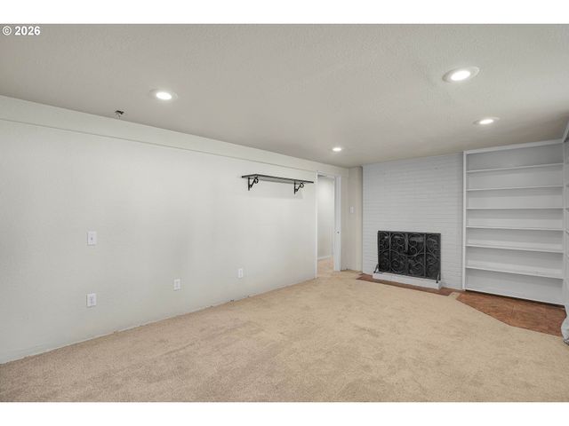 1022 Ne 68TH St, Vancouver, WA 98665