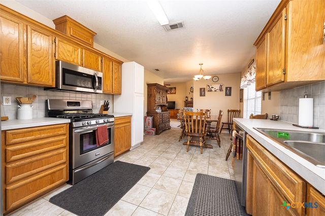 1100 Chablis Drive, Harker Heights, TX 76548