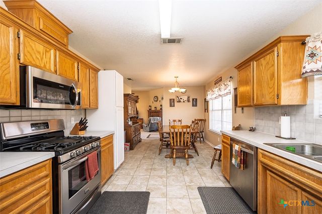 1100 Chablis Drive, Harker Heights, TX 76548