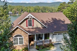 110 Lake Ridge Lane, Tamassee, SC 29686