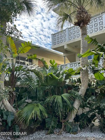 102 S Peninsula Dr Apt 207, Ormond Beach, FL 32174