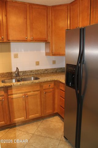 102 S Peninsula Dr Apt 207, Ormond Beach, FL 32174