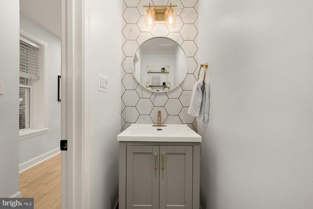 1834 6TH ST NW, Washington, DC 20001