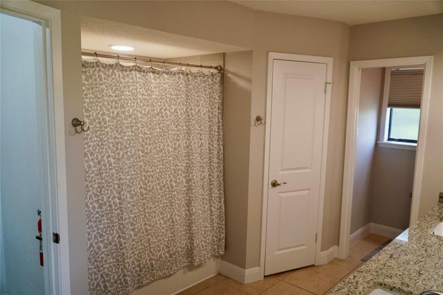66 Woodcreek DR, Wimberley, TX 78676