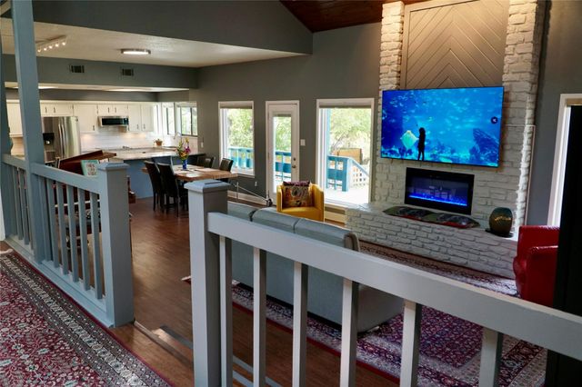 66 Woodcreek DR, Wimberley, TX 78676