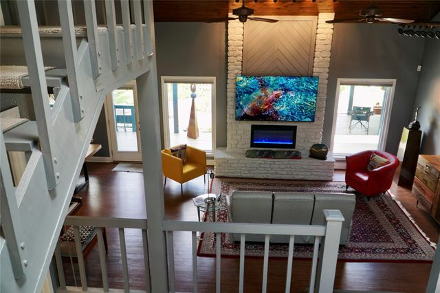 66 Woodcreek DR, Wimberley, TX 78676