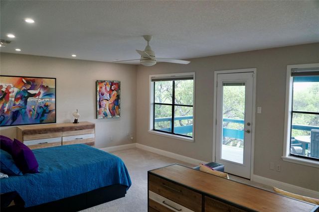 66 Woodcreek DR, Wimberley, TX 78676