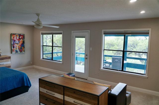 66 Woodcreek DR, Wimberley, TX 78676