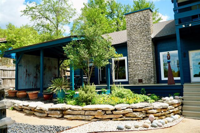 66 Woodcreek DR, Wimberley, TX 78676