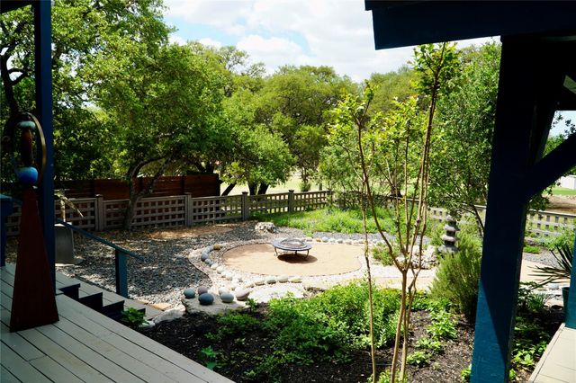 66 Woodcreek DR, Wimberley, TX 78676