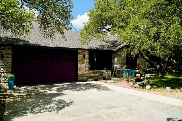 66 Woodcreek DR, Wimberley, TX 78676