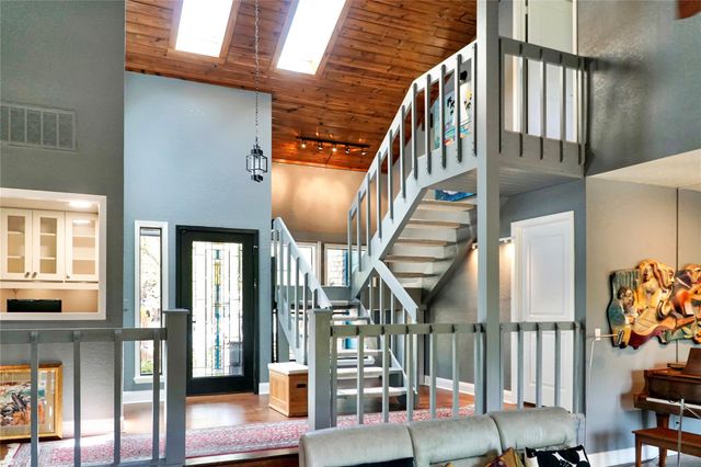 66 Woodcreek DR, Wimberley, TX 78676