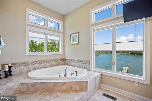 45216 CLARKES LANDING RD, Hollywood, MD 20636