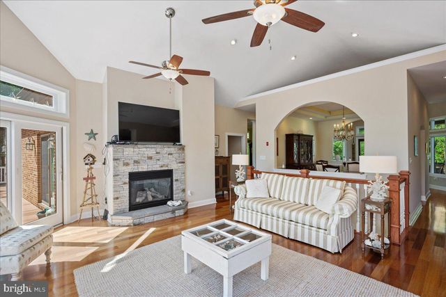 45216 CLARKES LANDING RD, Hollywood, MD 20636