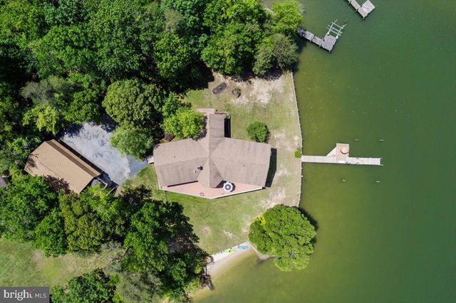 45216 CLARKES LANDING RD, Hollywood, MD 20636