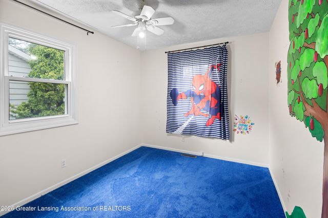1004 Old Erin Way, Lansing, MI 48917