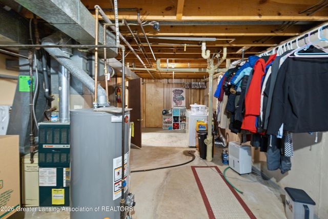 1004 Old Erin Way, Lansing, MI 48917