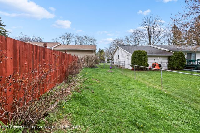 1004 Old Erin Way, Lansing, MI 48917