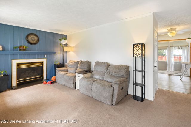 1004 Old Erin Way, Lansing, MI 48917