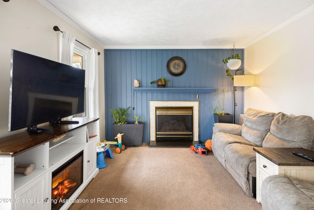 1004 Old Erin Way, Lansing, MI 48917