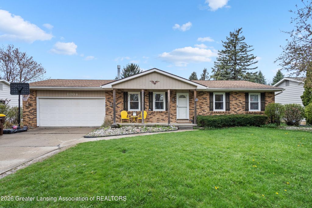 1004 Old Erin Way, Lansing, MI 48917