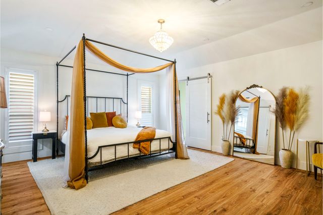 7246 Arbor Oaks Drive, Dallas, TX 75248