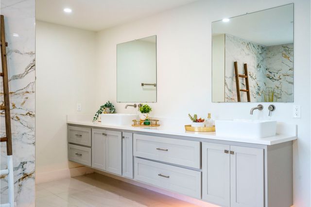 7246 Arbor Oaks Drive, Dallas, TX 75248