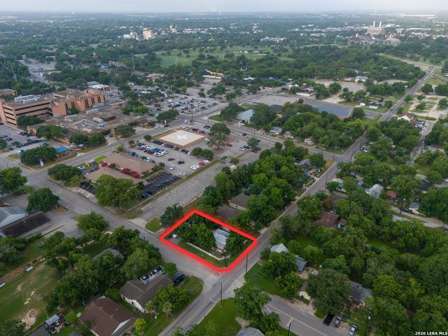 793 N Houston Avenue, New Braunfels, TX 78130
