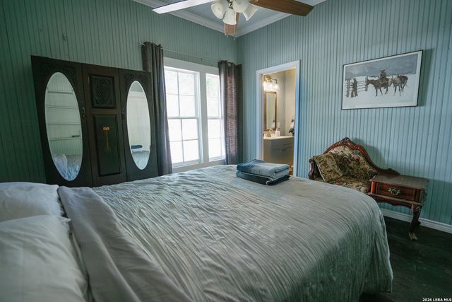 793 N Houston Avenue, New Braunfels, TX 78130