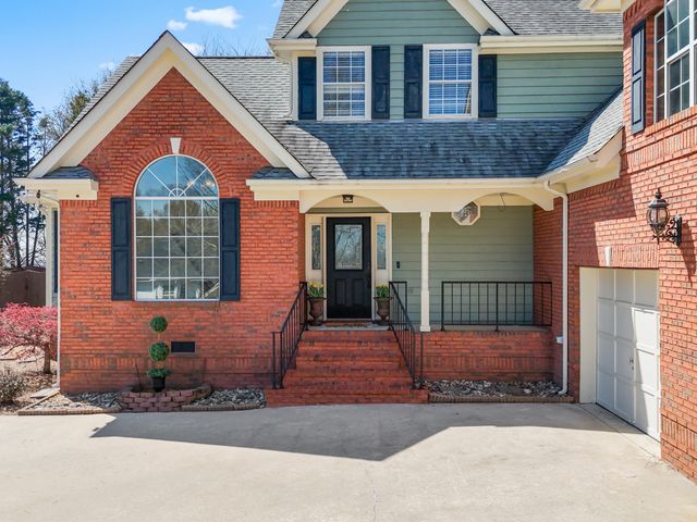 2600 Brown Ridge Lane, Hixson, TN 37343