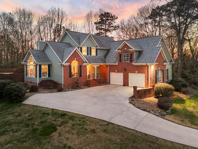 2600 Brown Ridge Lane, Hixson, TN 37343