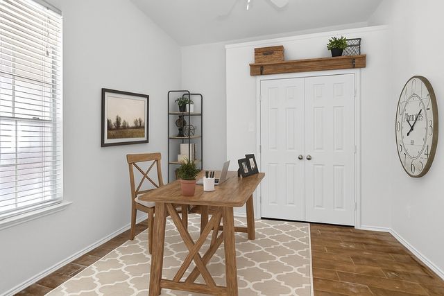 904 Sycamore Street, Burleson, TX 76028